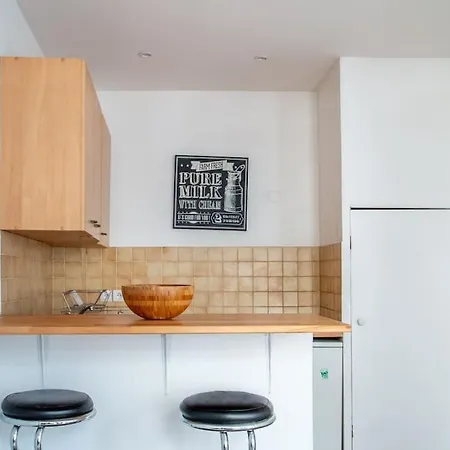 Apartment Au Coeur Du Marais - Iii *